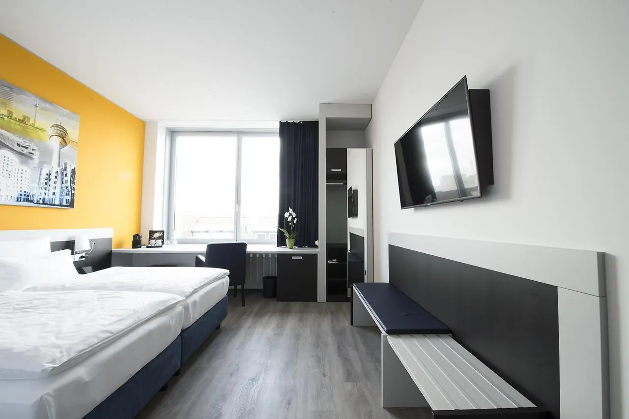 Carathotel Duesseldorf City Hotel Dusseldorf
