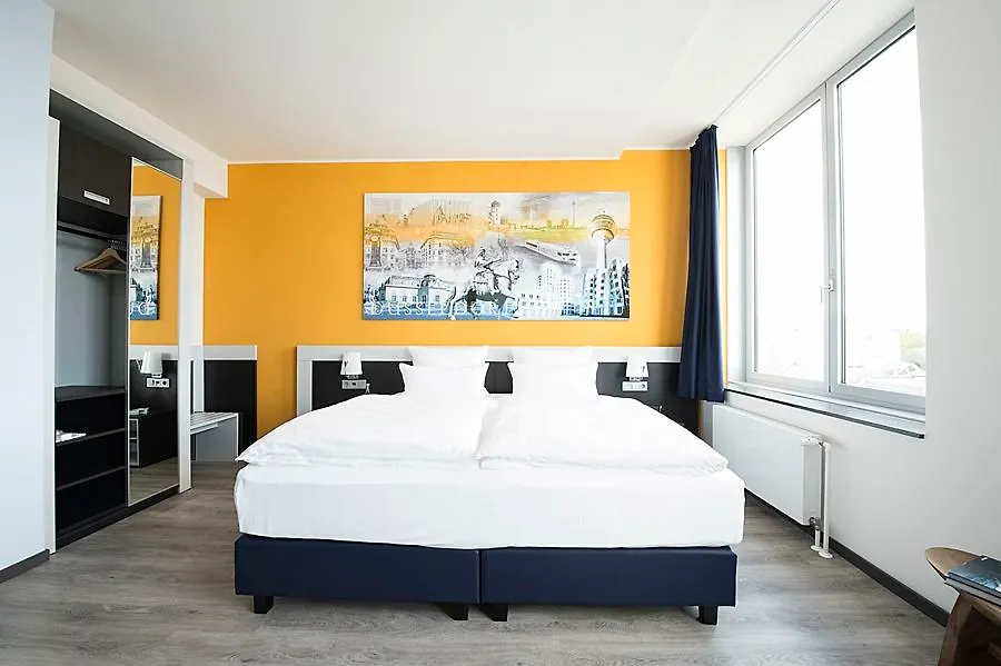 Carathotel Duesseldorf City 4*, Dusseldorf Germany