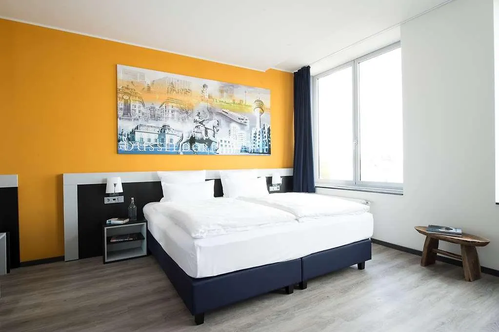 Carathotel Duesseldorf City 4*, Ντίσελντορφ